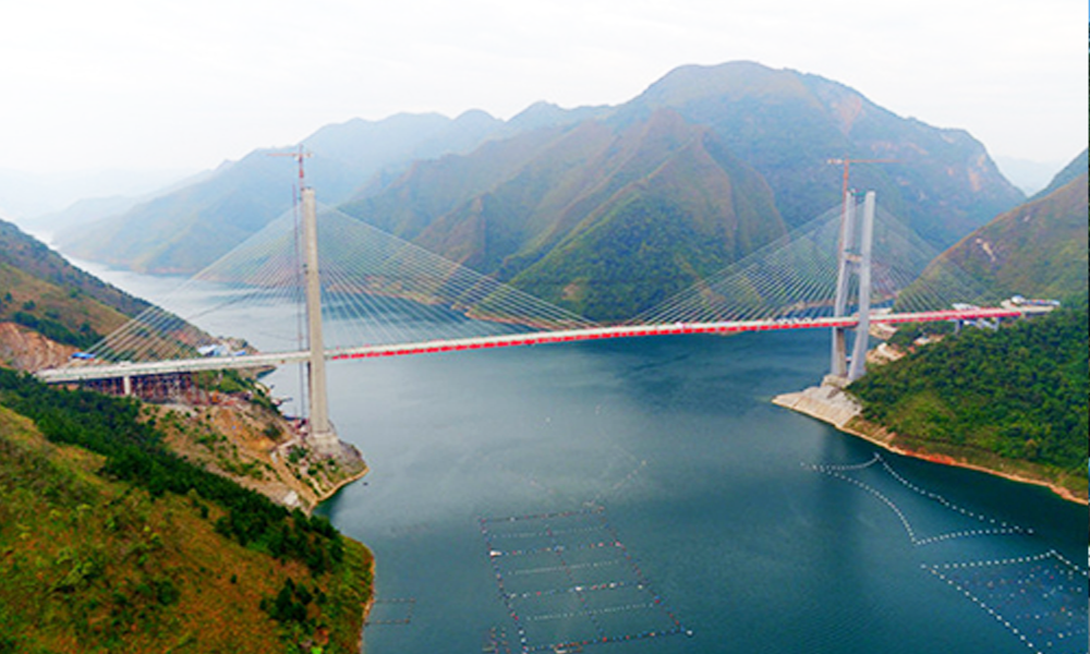 一桥横跨黔桂　多项技术第一惠水至罗甸—（黔桂界）高速公路红水河特大桥